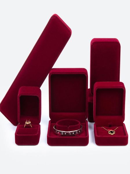 jewelry gift packaging velvet box red wine color ring cufflink earring pendant charm necklace bangle bracelet brooch jewellery pac5221712, Black;white
jewelry gift packaging velvet box red wine color ring cufflink earring pendant charm necklace bangle bracelet brooch jewellery pac5221712, Black;white