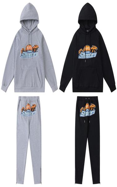 designer men tracksuit brand fleece new design sweatpants hoodies shooters tiger head towel embroidered men women loose casual trousers95610, Gray
designer men tracksuit brand fleece new design sweatpants hoodies shooters tiger head towel embroidered men women loose casual trousers95610, Gray