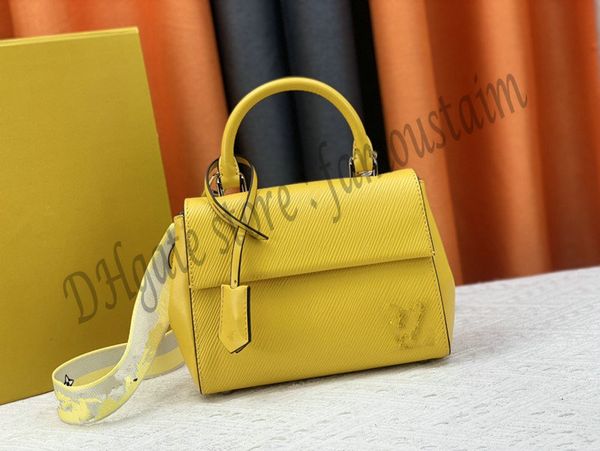 autumn winter new m58931 cluny bb shoulder bag women fashion epi leather wide shoulder strap messenger bag ladies designer wallet handbag to
autumn winter new m58931 cluny bb shoulder bag women fashion epi leather wide shoulder strap messenger bag ladies designer wallet handbag to