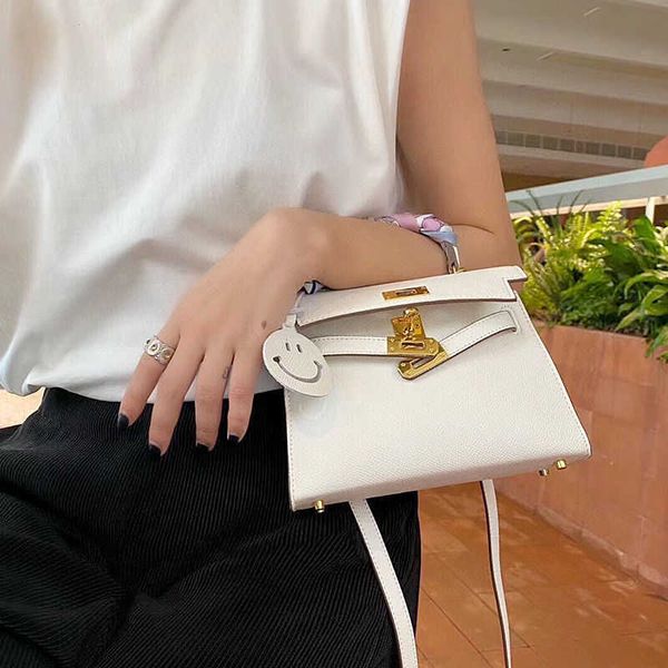 luxury designer tote bags h home kelys online store bag 2023 trendy new fashion leather second generation small bag mini versatile portable
luxury designer tote bags h home kelys online store bag 2023 trendy new fashion leather second generation small bag mini versatile portable