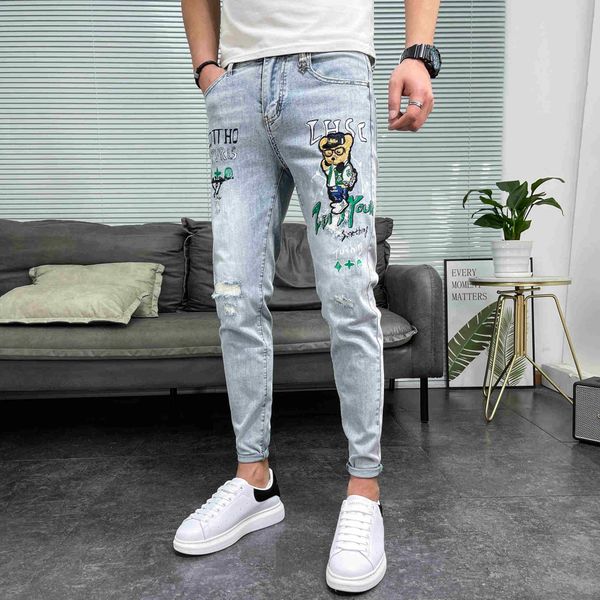 spring and summer men's slim and tattered slim-fit pants high street fashion embroidered jeans men's light color versatile trouser, White;black
spring and summer men's slim and tattered slim-fit pants high street fashion embroidered jeans men's light color versatile trouser, White;black