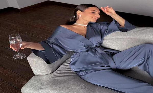 women039s pajamas ice silk long sleeve cardigan pijama trouser suits plus size lingere set woman 2 pieces home suit sleepwear 25227205, Black;red
women039s pajamas ice silk long sleeve cardigan pijama trouser suits plus size lingere set woman 2 pieces home suit sleepwear 25227205, Black;red