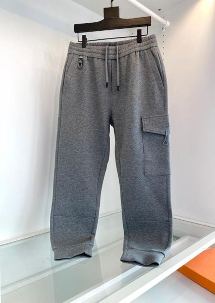 2022 fall and winter designer pants fashion pockets splice luxury joggers cargo pants comfortable material mens trousers3356242, Black
2022 fall and winter designer pants fashion pockets splice luxury joggers cargo pants comfortable material mens trousers3356242, Black