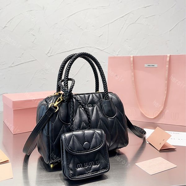 fashion designer bags satin mini handbags undrarm wander miu hobo clutch holding handbar shoulder bag luxury retro wallet leather banquet to
fashion designer bags satin mini handbags undrarm wander miu hobo clutch holding handbar shoulder bag luxury retro wallet leather banquet to