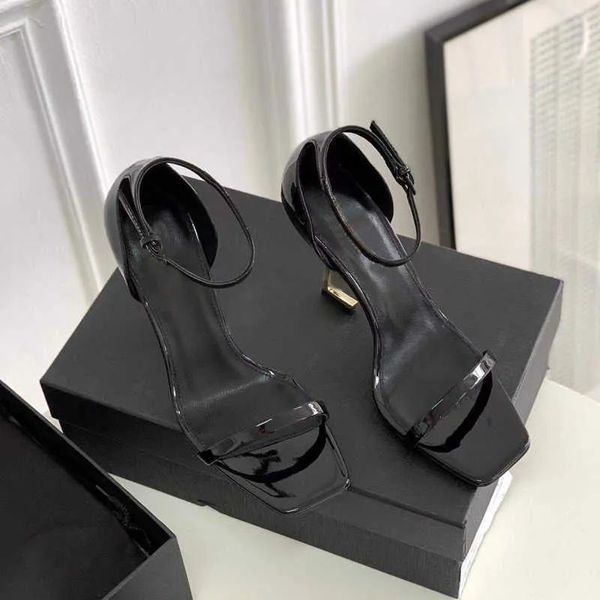 2023 designer women sandals party fashion patent leather leather dance shoe new heels super 10cm lady wedding metal heelfactory shoes, Black
2023 designer women sandals party fashion patent leather leather dance shoe new heels super 10cm lady wedding metal heelfactory shoes, Black