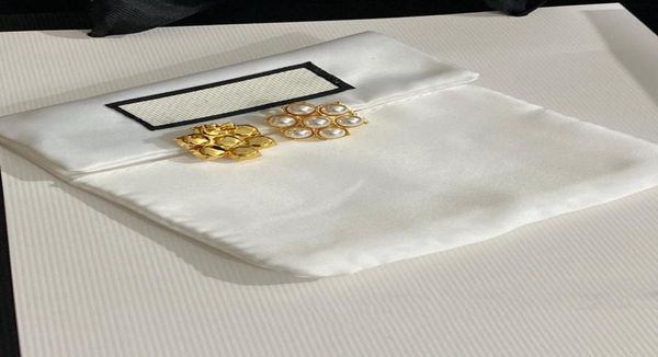 2021 needle set diamond drop fashion earrings female korean personality earrings ladies european and american exaggerated earrings4263916, Golden
2021 needle set diamond drop fashion earrings female korean personality earrings ladies european and american exaggerated earrings4263916, Golden