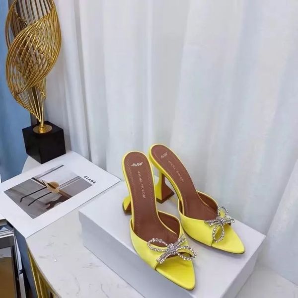 2023 amina muaddi designers heels womens sandals high he eled shoes pointed toesl crysta buckle summer wedding dress heel strap genuine leat, Black
2023 amina muaddi designers heels womens sandals high he eled shoes pointed toesl crysta buckle summer wedding dress heel strap genuine leat, Black