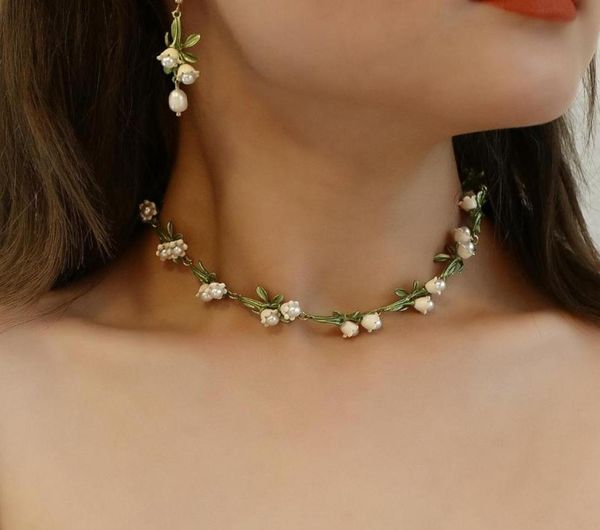 chains aensoa personality white floral leaf necklace trendy alloy enamel lily valley gold color choker for women 808515, Silver
chains aensoa personality white floral leaf necklace trendy alloy enamel lily valley gold color choker for women 808515, Silver
