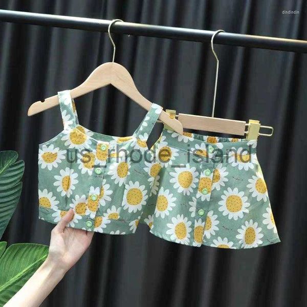 clothing sets clothing sets fashion sunflower girls clothes 2023 summer baby toddler children set vest skirt 2pcs kids suits for girl x0712, White
clothing sets clothing sets fashion sunflower girls clothes 2023 summer baby toddler children set vest skirt 2pcs kids suits for girl x0712, White