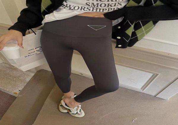 yoga outfits designer solid color women yoga pants high waist sports fitness elastic leggings s2xl5046979, White;red
yoga outfits designer solid color women yoga pants high waist sports fitness elastic leggings s2xl5046979, White;red