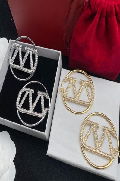 fashion womens earrings charm designer simple earing stone wedding gift big letters pendant for man 5 styles gold silver no box6085001762, Golden
fashion womens earrings charm designer simple earing stone wedding gift big letters pendant for man 5 styles gold silver no box6085001762, Golden