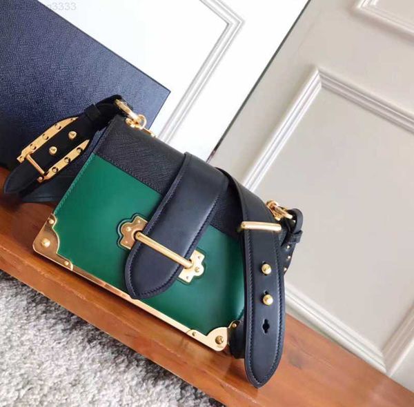 5a fw 2022 luxury designer women shoulder bags chain crossbody fashion handbags female purse bag triangle pattern cahier series
5a fw 2022 luxury designer women shoulder bags chain crossbody fashion handbags female purse bag triangle pattern cahier series