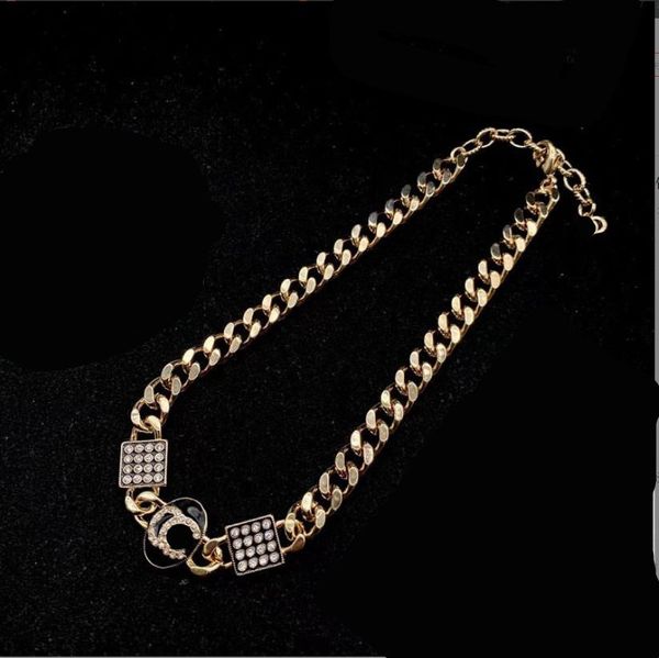 pendant necklaces european and american luxury jewelry brands, twisted chain, rhinestone, high-end necklace fashion versatile collarbone cha, Silver
pendant necklaces european and american luxury jewelry brands, twisted chain, rhinestone, high-end necklace fashion versatile collarbone cha, Silver