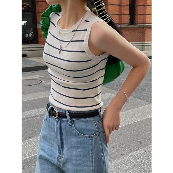 women's tanks camis fashion round neck striped tank classic casual fit sleeveless women's tight chest 230711, White
women's tanks camis fashion round neck striped tank classic casual fit sleeveless women's tight chest 230711, White