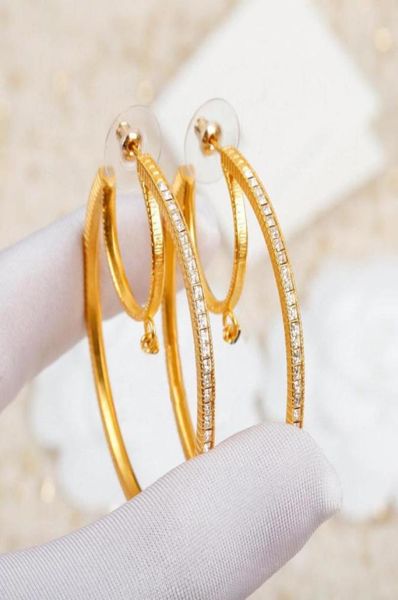 fashion hoop moon earrings aretes orecchini for women party wedding lovers gift jewelry engagement with box gh091747889078383097, Golden;silver
fashion hoop moon earrings aretes orecchini for women party wedding lovers gift jewelry engagement with box gh091747889078383097, Golden;silver