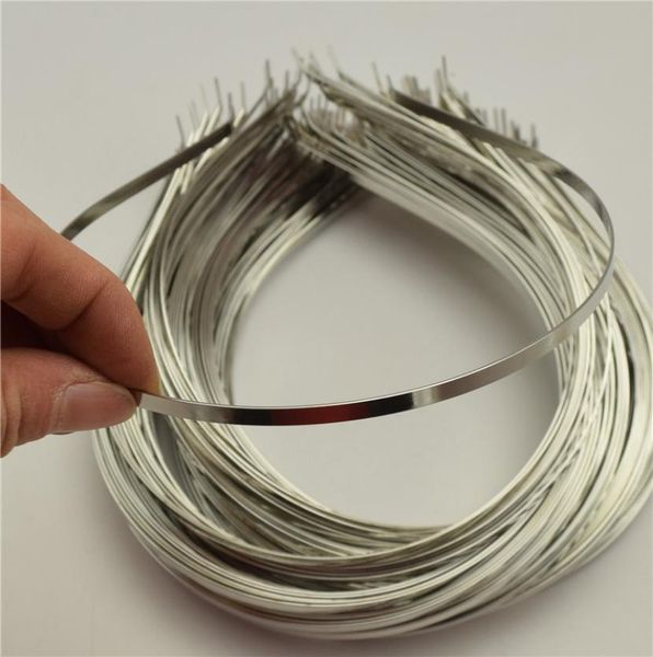 50pcs 4mm alice bands wide metal headband silver color plain lady hair bands headbands no teeth diy7390478, Blue;slivery
50pcs 4mm alice bands wide metal headband silver color plain lady hair bands headbands no teeth diy7390478, Blue;slivery