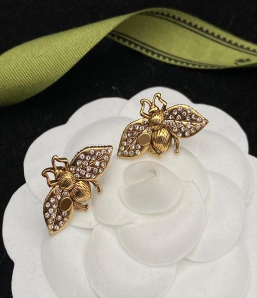 vintage bee earrings fashion designer earring women studs for lady luxury jewelry party wedding stud engagement 220407490821, Golden;silver
vintage bee earrings fashion designer earring women studs for lady luxury jewelry party wedding stud engagement 220407490821, Golden;silver