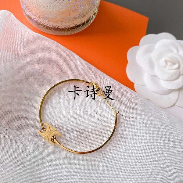 fashion versatile style concave arc de triomphe titanium steel bracelet, Golden;silver
fashion versatile style concave arc de triomphe titanium steel bracelet, Golden;silver