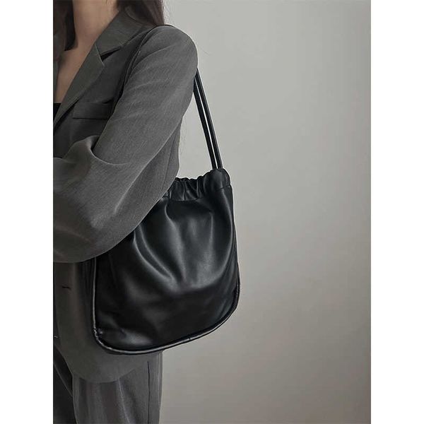 designer bag women's ins style new niche large capacity pleated black handheld shoulder tote bag
designer bag women's ins style new niche large capacity pleated black handheld shoulder tote bag