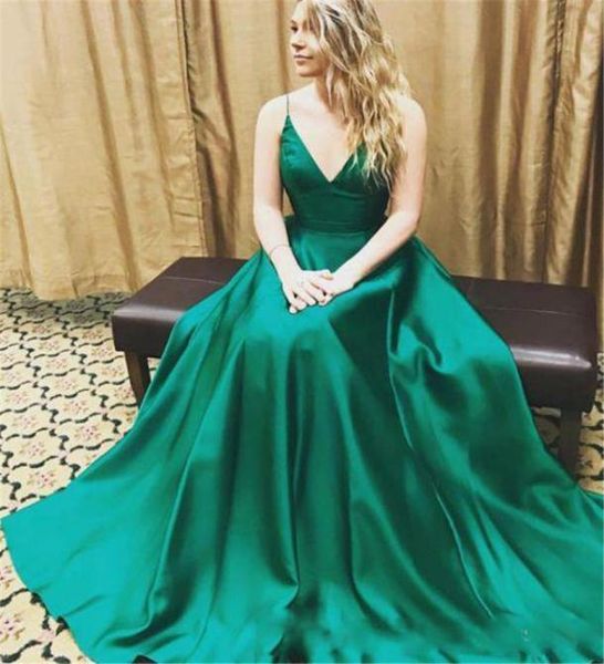 v neck green satin prom dresses 2019 spaghetti straps a line long robe de soiree formal evening gowns dresses7708077, Black;red
v neck green satin prom dresses 2019 spaghetti straps a line long robe de soiree formal evening gowns dresses7708077, Black;red
