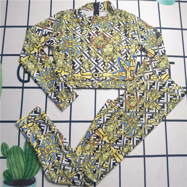 designer womenyoga suits letter printed sleeved sportswear outdoor sandy beach shaped yoga clothes
designer womenyoga suits letter printed sleeved sportswear outdoor sandy beach shaped yoga clothes