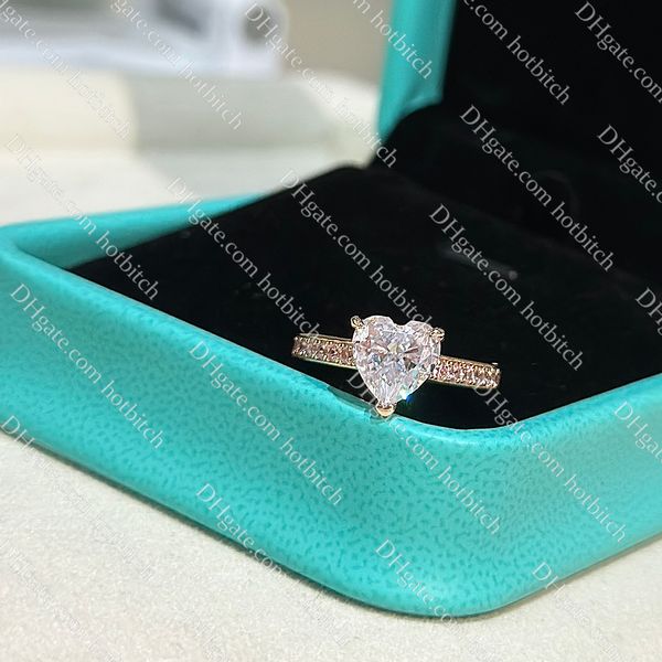 love ring designer diamond ring luxury exquisite wedding ring for women sterling silver jewelry no fade christmas gift, Slivery;golden
love ring designer diamond ring luxury exquisite wedding ring for women sterling silver jewelry no fade christmas gift, Slivery;golden