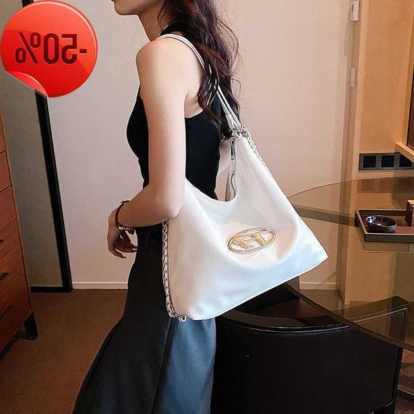 stylish shoulder bag for women minimalist and fashionable chain bag backpack 2023 new fashion style large capacity underarm evening clutches
stylish shoulder bag for women minimalist and fashionable chain bag backpack 2023 new fashion style large capacity underarm evening clutches