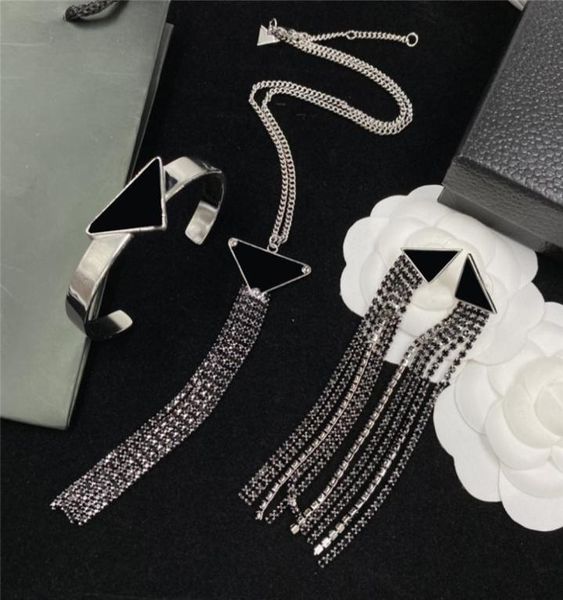 fashion love diamond necklace earrings pearl designer earrings studs women jewelry sets gift for party anniversary1912498, Black
fashion love diamond necklace earrings pearl designer earrings studs women jewelry sets gift for party anniversary1912498, Black