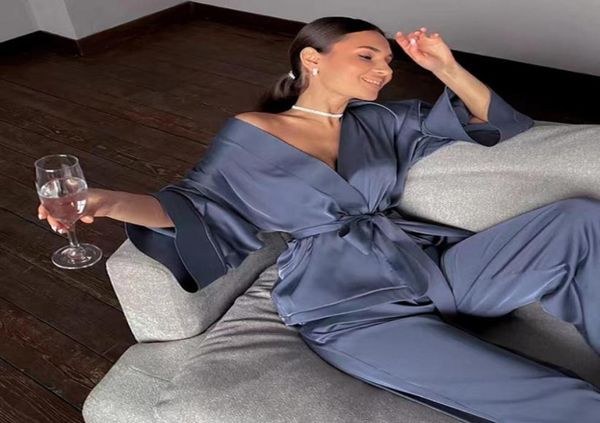 women039s pajamas ice silk long sleeve cardigan pijama trouser suits plus size lingere set woman 2 pieces home suit sleepwear 26441635, Black;red
women039s pajamas ice silk long sleeve cardigan pijama trouser suits plus size lingere set woman 2 pieces home suit sleepwear 26441635, Black;red