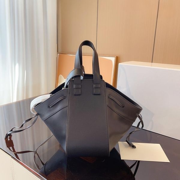 fashionable and versatile, large capacity drawstring bucket bag, women's shoulder bag, crossbody handbag
fashionable and versatile, large capacity drawstring bucket bag, women's shoulder bag, crossbody handbag