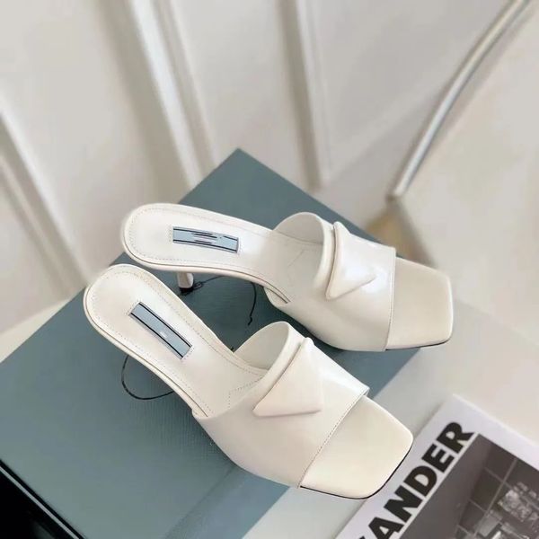 2023 slippers mules shoes womens slides high heels shoes sandals luxury designers factory footwear rhinestone real silk chunky block slip-on, Black
2023 slippers mules shoes womens slides high heels shoes sandals luxury designers factory footwear rhinestone real silk chunky block slip-on, Black