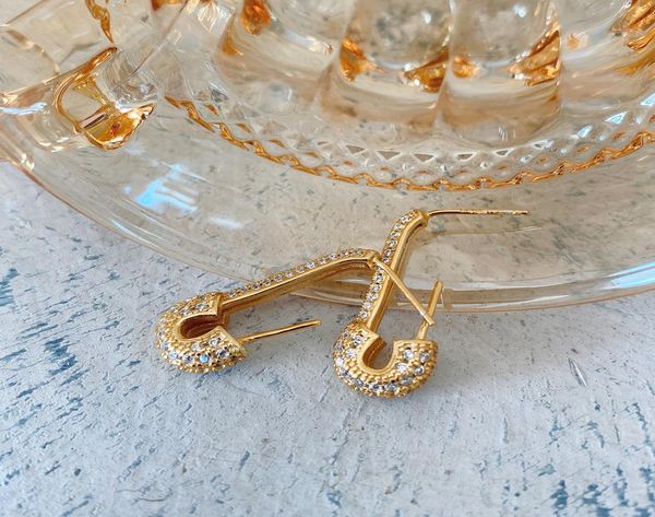 luxury design 925 sterling silver zircon golden pin design earrings for women mother039s day gift as gift and dail8162736, Golden;silver
luxury design 925 sterling silver zircon golden pin design earrings for women mother039s day gift as gift and dail8162736, Golden;silver