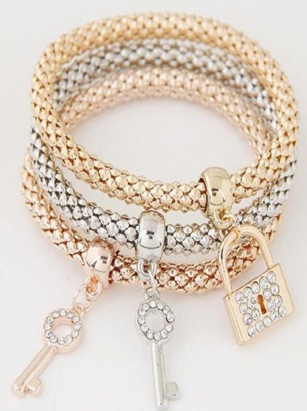 1 set3pcs key locket bracelet fashion keys lockets pendant charm braclets bangles women layers gold color bracelets punk jewelry 1465168, Golden;silver
1 set3pcs key locket bracelet fashion keys lockets pendant charm braclets bangles women layers gold color bracelets punk jewelry 1465168, Golden;silver