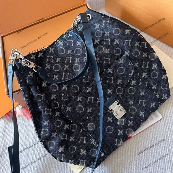 23ss women luxury designer totes bags onthego denim blue bucket handbag flowers shouder crossbody ladies handbags with original dust bag 35c
23ss women luxury designer totes bags onthego denim blue bucket handbag flowers shouder crossbody ladies handbags with original dust bag 35c