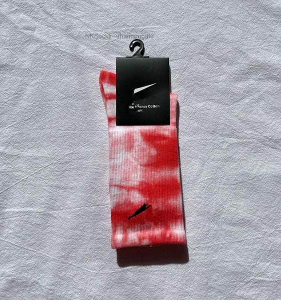 classic fashion men039s socks hook brand cotton tie dyed long tube street couple middle moisture absorption sock men women luxu1007272, Black
classic fashion men039s socks hook brand cotton tie dyed long tube street couple middle moisture absorption sock men women luxu1007272, Black