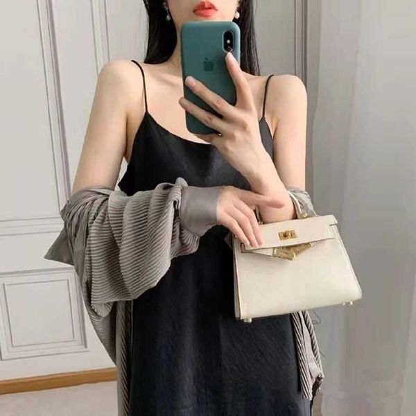 luxury designer tote bags h home kelys online store bag second generation mini new niche senior handheld cross body portable women's ha
luxury designer tote bags h home kelys online store bag second generation mini new niche senior handheld cross body portable women's ha