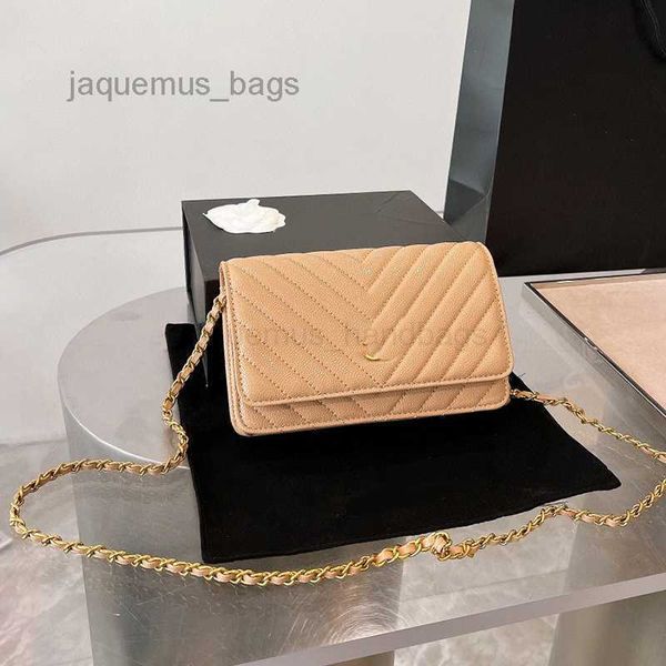chaanel ccity makeup bags evening luxury handbag shoulder bag nude designer envelope chains tote bag seam leather ladies clamshell wallet
chaanel ccity makeup bags evening luxury handbag shoulder bag nude designer envelope chains tote bag seam leather ladies clamshell wallet