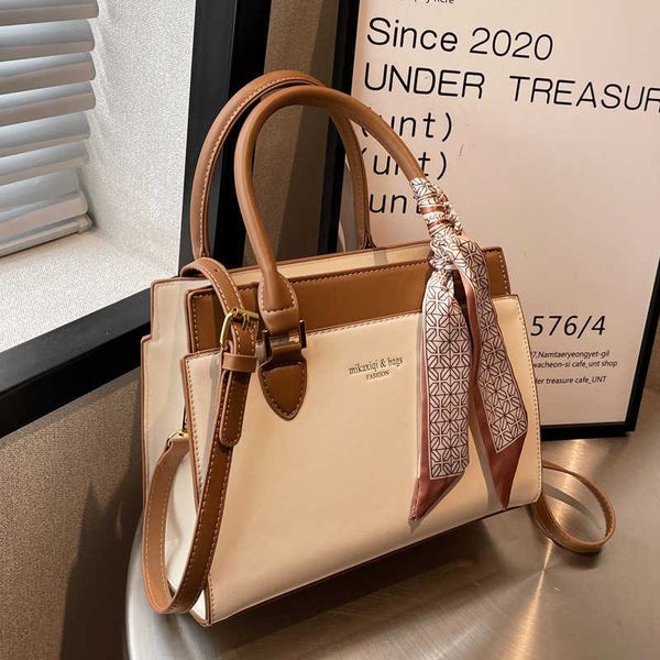 large capacity bag for women new one shoulder large bag for small number of portable college students
large capacity bag for women new one shoulder large bag for small number of portable college students