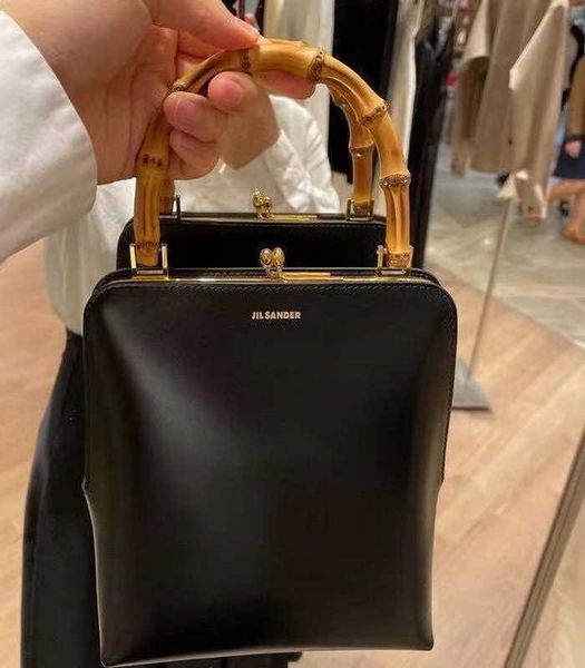 sander cow jil cargo loading jil mini square bag goji hand carrying underarm bag hand grasping bag square mouth gold bag sander
sander cow jil cargo loading jil mini square bag goji hand carrying underarm bag hand grasping bag square mouth gold bag sander