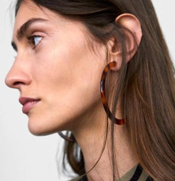 trendy round acrylic hoop earrings women big large circle brincos bijoux statement holiday jewelry party gifts huggie6028710, Golden;silver
trendy round acrylic hoop earrings women big large circle brincos bijoux statement holiday jewelry party gifts huggie6028710, Golden;silver