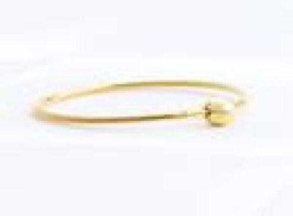 wholesalesmooth bone chain for 925 sterling silver plated 18k gold ladies bracelet with original box holiday gift1904605, Golden;silver
wholesalesmooth bone chain for 925 sterling silver plated 18k gold ladies bracelet with original box holiday gift1904605, Golden;silver