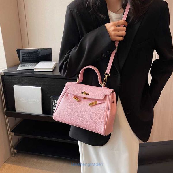 luxury designer tote bags h home kelys online store handheld women's bag 2023 new texture fashion large capacity simple one shoulder cr
luxury designer tote bags h home kelys online store handheld women's bag 2023 new texture fashion large capacity simple one shoulder cr