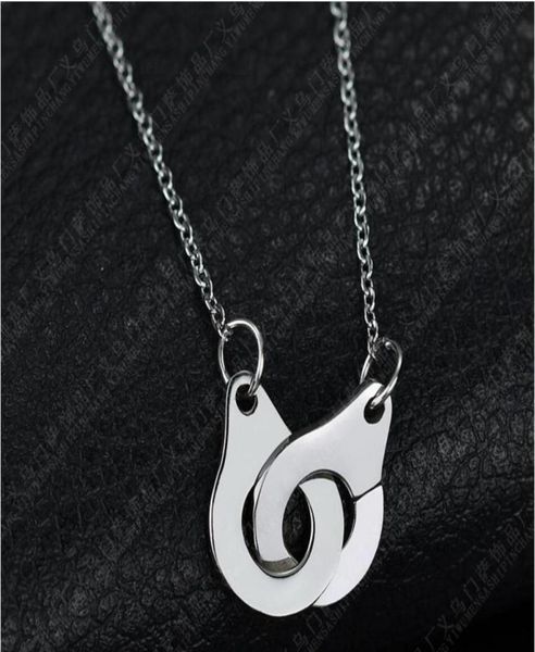 luxury designer necklace real 925 sterling silver handcuff menottes pendant for men women france dinh van jewelry7938155
luxury designer necklace real 925 sterling silver handcuff menottes pendant for men women france dinh van jewelry7938155