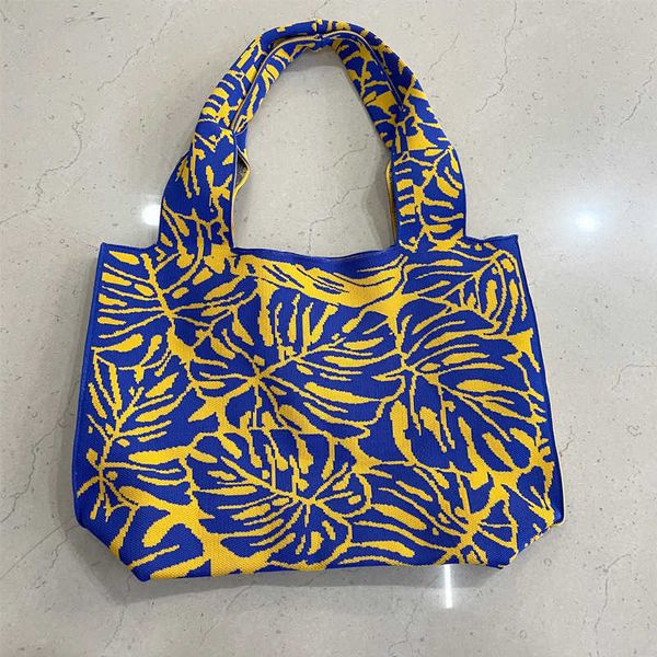 small group personalized design turtle backed bamboo knitted shoulder bag simple and high-end feel tote bag contrasting color large capacity
small group personalized design turtle backed bamboo knitted shoulder bag simple and high-end feel tote bag contrasting color large capacity
