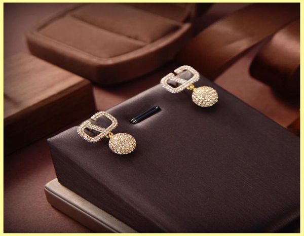 fashion womens earrings jewelry luxurys designers earrings studs earrings designer letter v diamond earring bracelets necklaces 215123347, Golden;silver
fashion womens earrings jewelry luxurys designers earrings studs earrings designer letter v diamond earring bracelets necklaces 215123347, Golden;silver