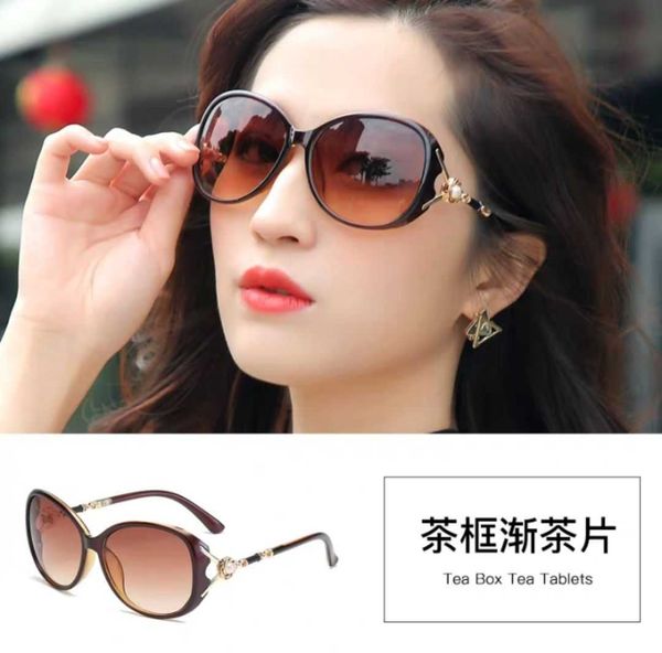 23 new fashion women's uv protection polarized pearl outdoor sunglasses, White;black
23 new fashion women's uv protection polarized pearl outdoor sunglasses, White;black