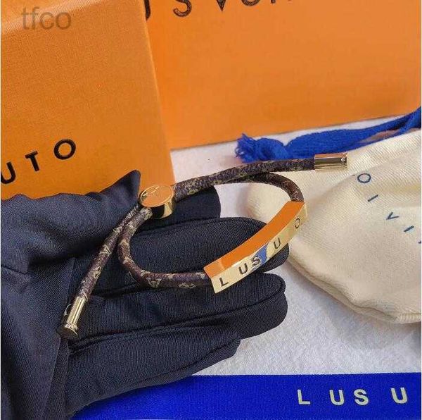 designer bracelets luxury stainless steel bangle famous bracelet fashion jewelry 18k gold plated flower leather bracelet classic brand s233, Black
designer bracelets luxury stainless steel bangle famous bracelet fashion jewelry 18k gold plated flower leather bracelet classic brand s233, Black