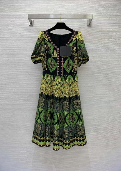 2023 spring summer long sleeve v neck print fashion milan runway dress designer dress brand same style dress 021799680075, Black;pink
2023 spring summer long sleeve v neck print fashion milan runway dress designer dress brand same style dress 021799680075, Black;pink
