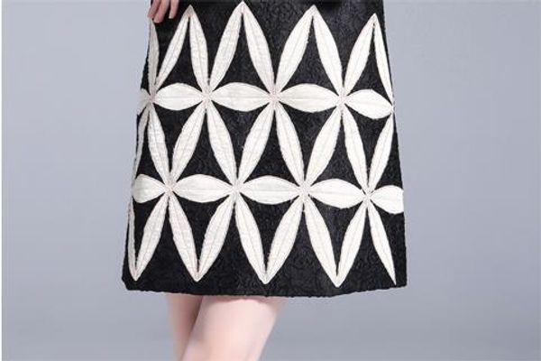swimwear new arrival 2022 brand clothing summer women black white patchwork floral embroidery tank casual jacquard sleeveless party dress, White;black
swimwear new arrival 2022 brand clothing summer women black white patchwork floral embroidery tank casual jacquard sleeveless party dress, White;black