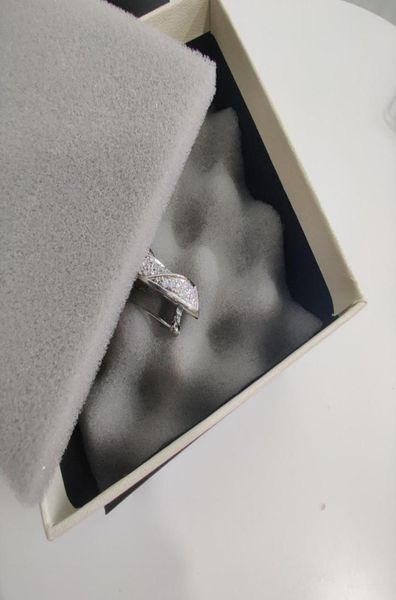 luxury selling product brooch with diamond brooch brooch for woman wild fashion accessories supply2473248, Gray
luxury selling product brooch with diamond brooch brooch for woman wild fashion accessories supply2473248, Gray